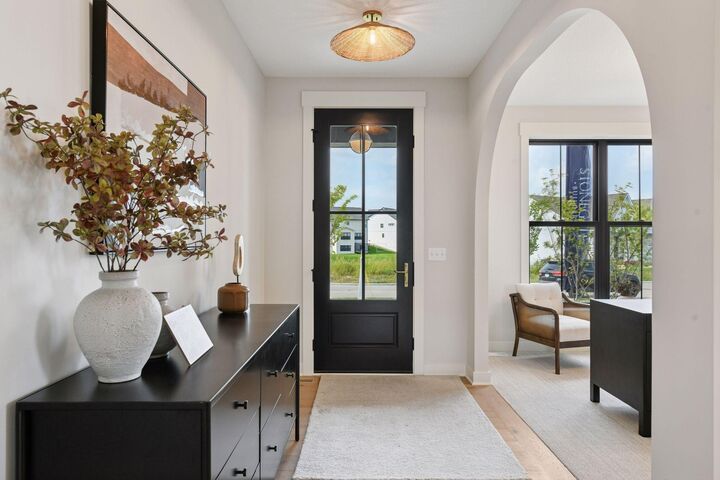 Property Photo:  4612 Meadowview Lane  MN 55331 