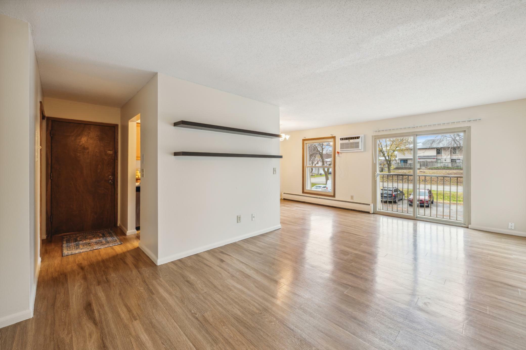 Property Photo: 923 11th Avenue S 8 MN 55343