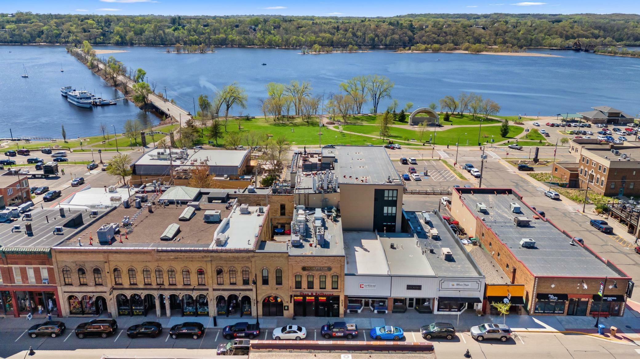 Property Photo: 517 2nd Street 304 WI 54016