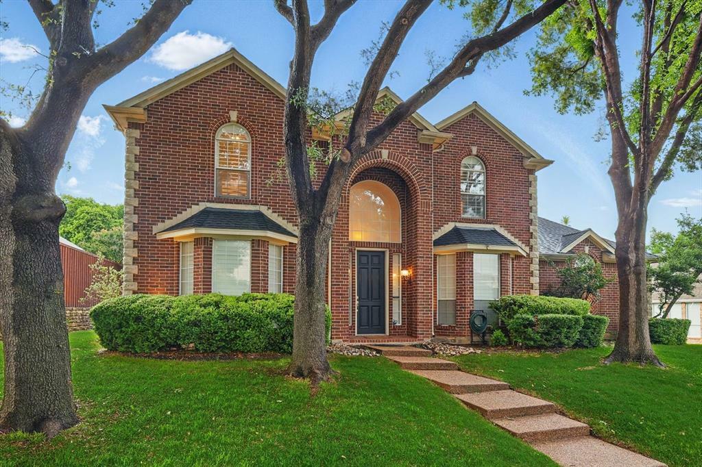 Property Photo: 988 Condor Drive TX 75019