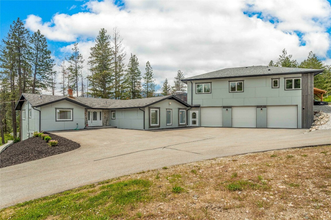 Property Photo: 5308 Law Street BC V0H 1X8