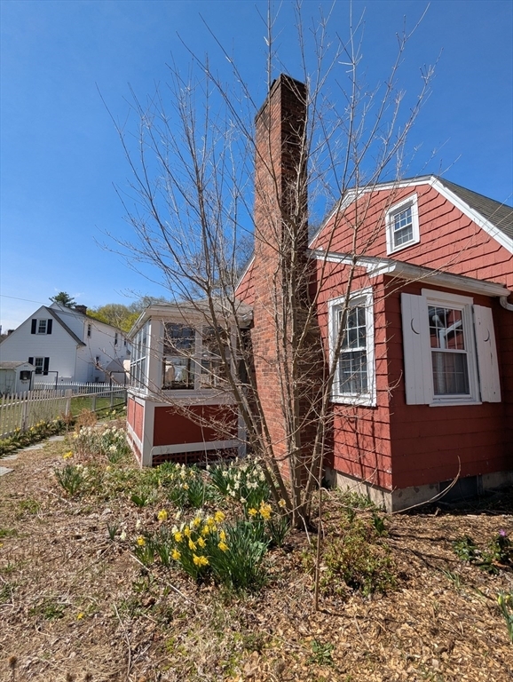 Property Photo: 314 Mackenzie Ave MA 01040