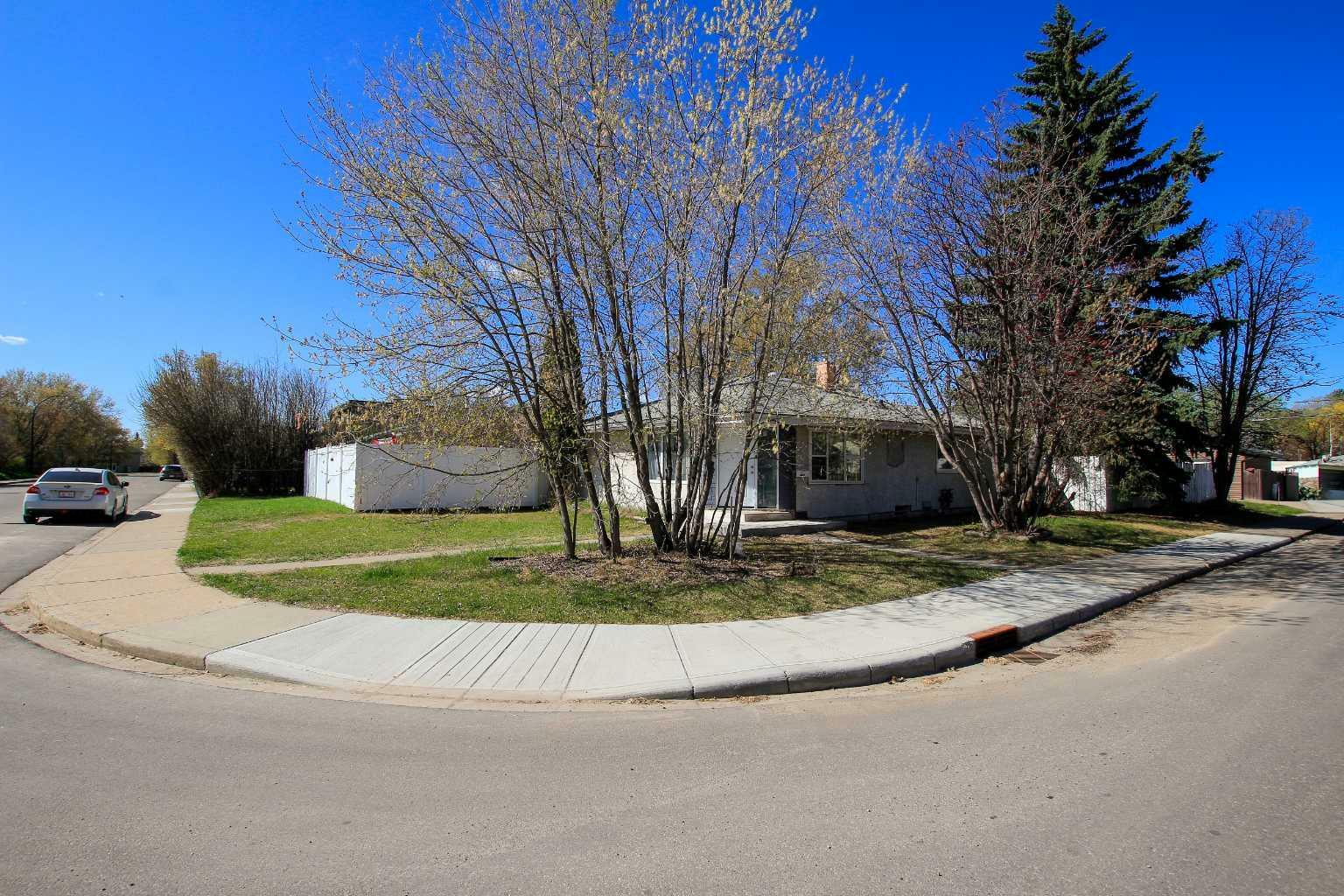 5940 59 Avenue  Red Deer AB T4N 4V6 photo
