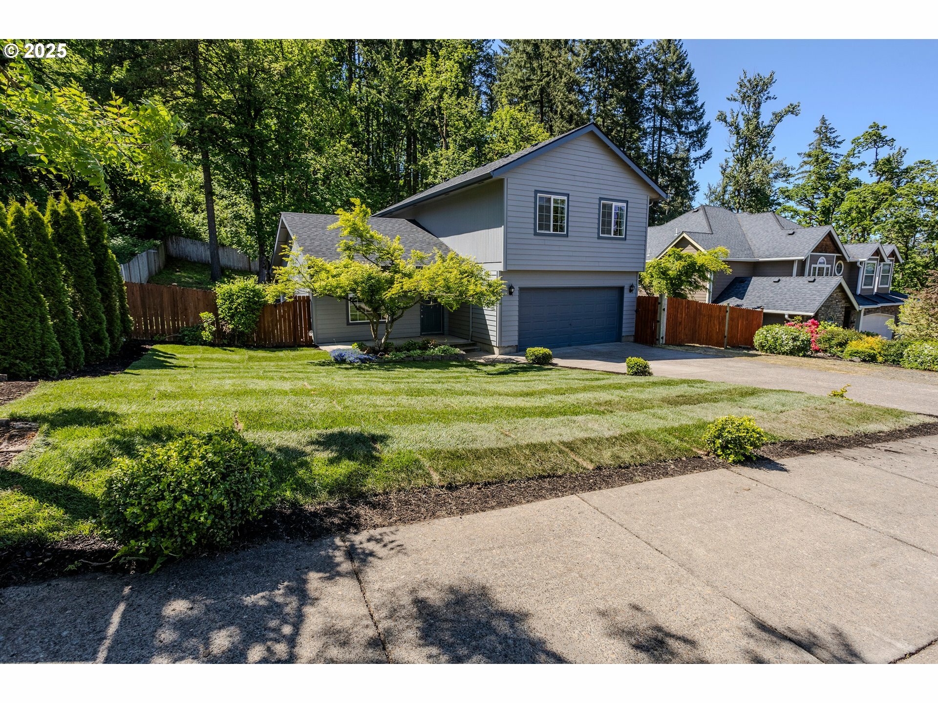 Property Photo: 572 S 67th St OR 97478