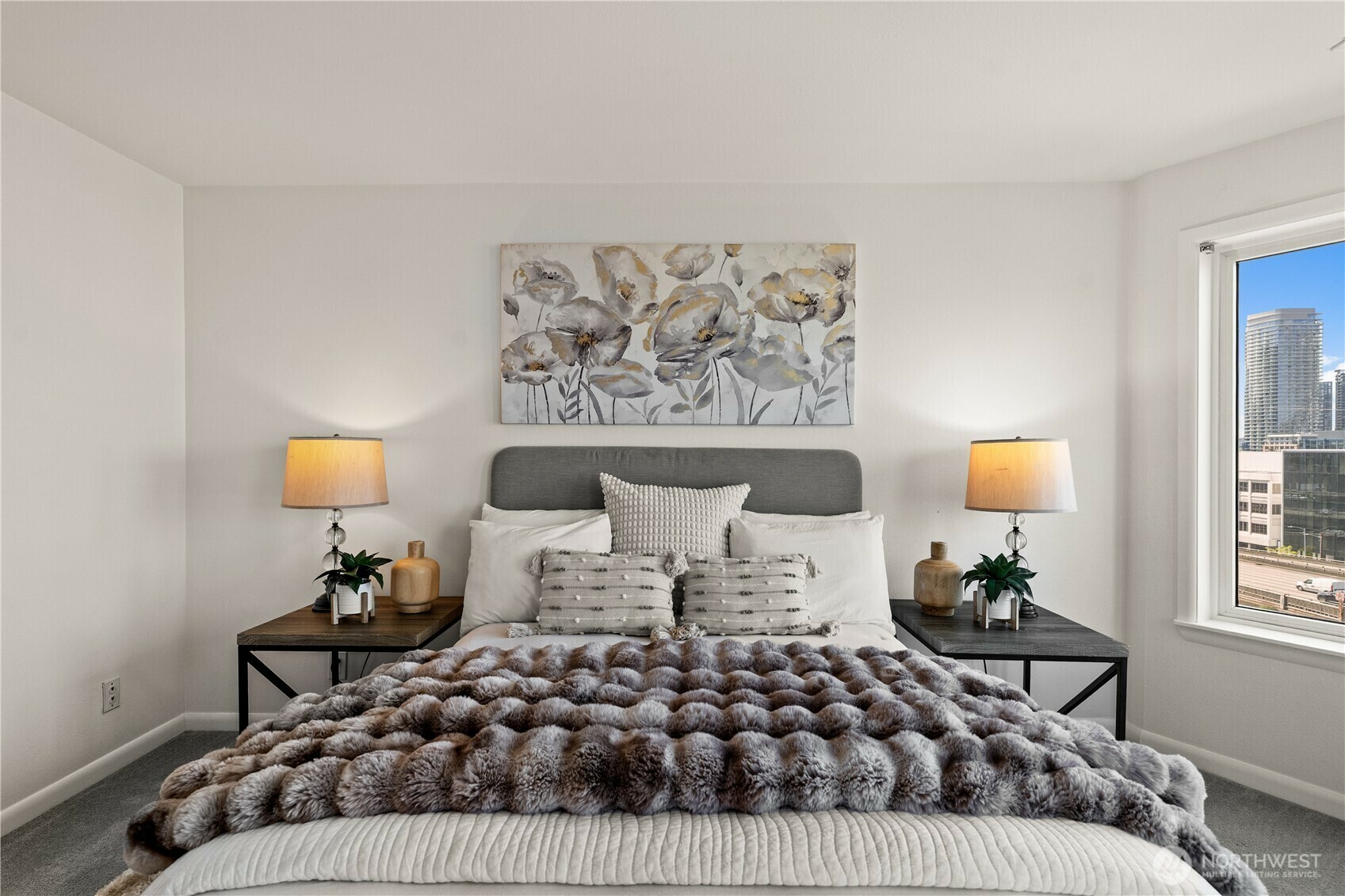 Property Photo:  420  Melrose Avenue E 201  WA 98102 