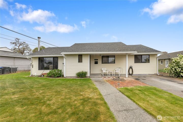 907 E Cherry  Moses Lake WA 98837 photo