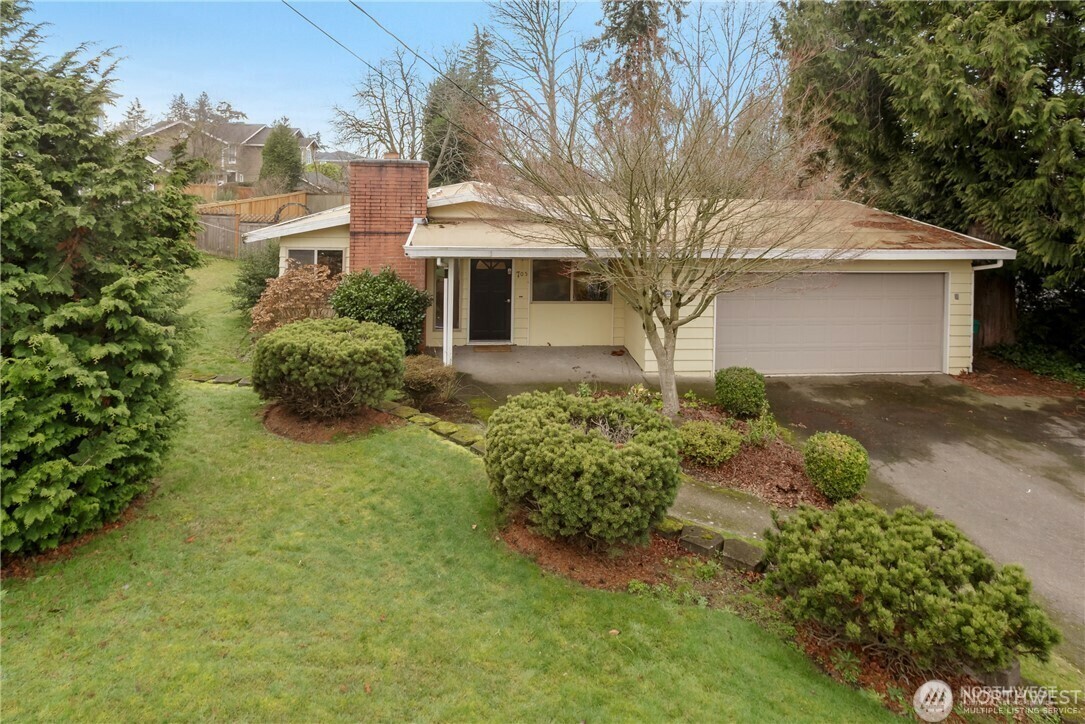705  17th Avenue W  Kirkland WA 98033 photo