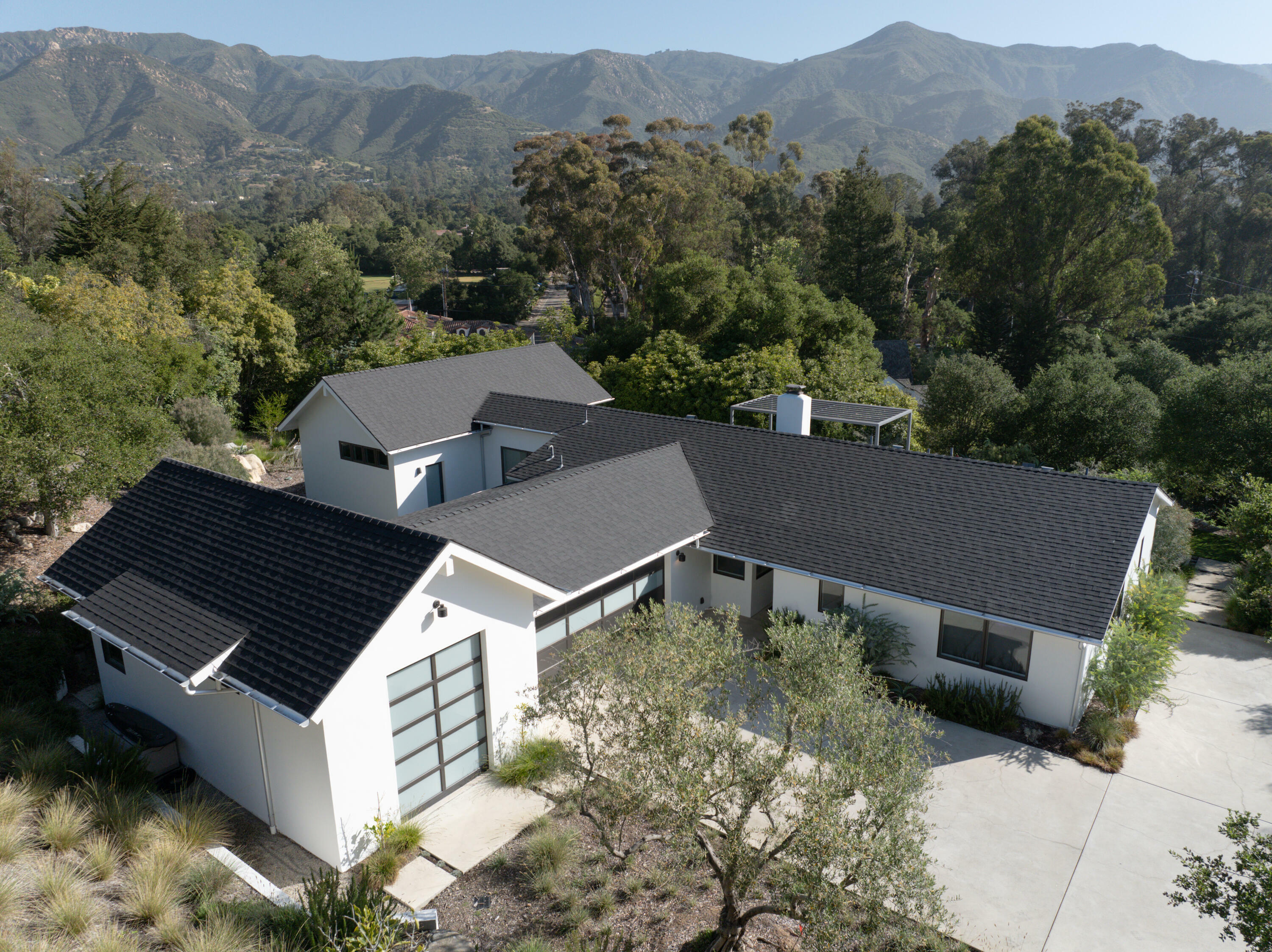 Property Photo: 3155 Eucalyptus Hill Road CA 93108