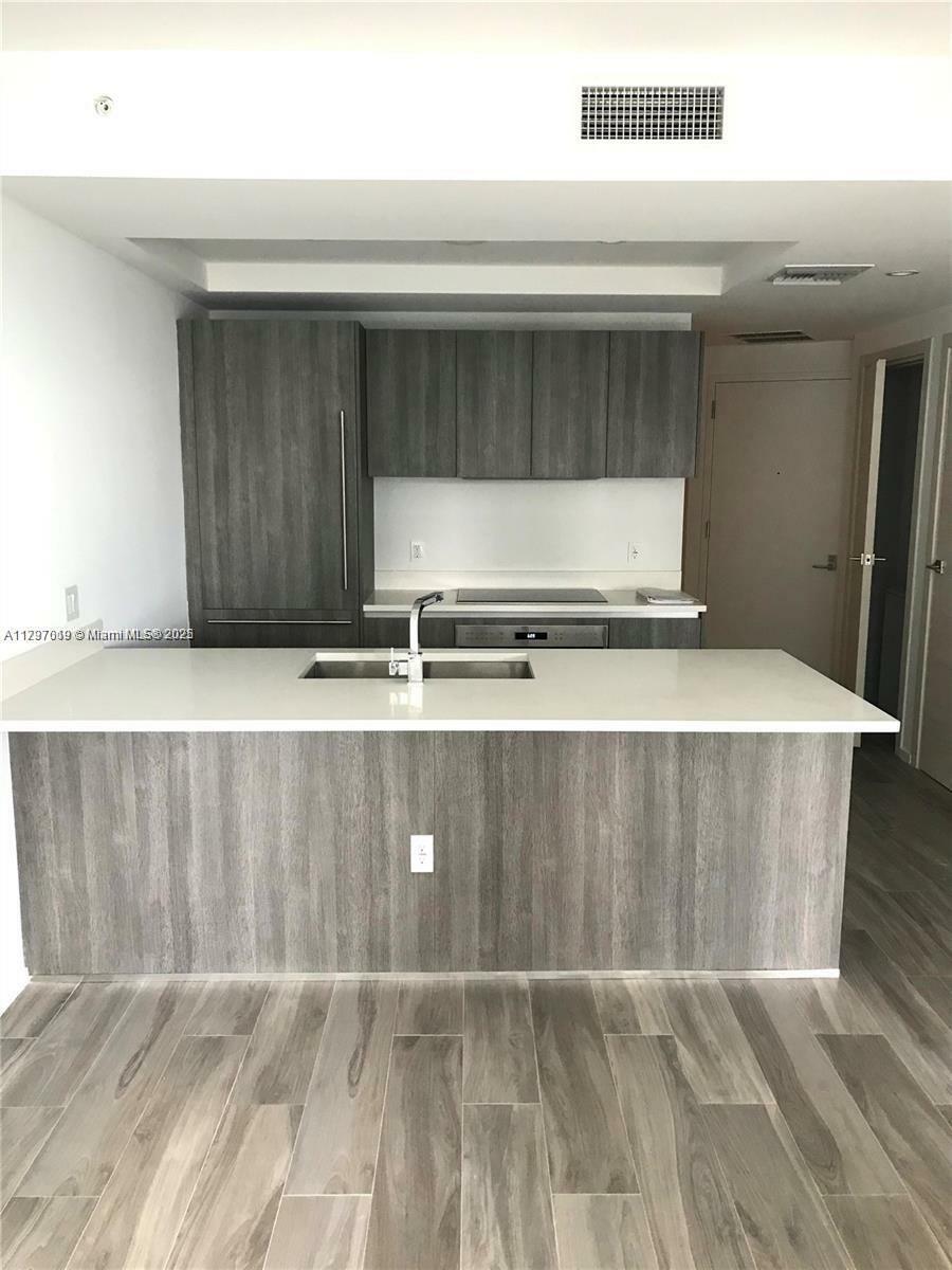 Property Photo: 801 S Miami Ave 3508 FL 33130