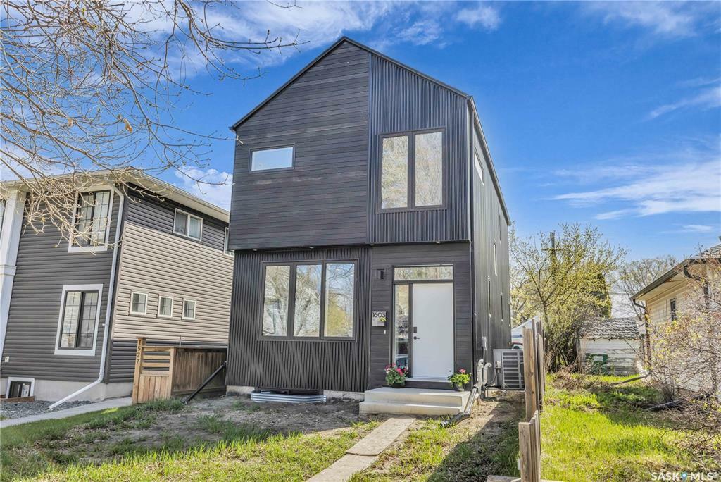 1603 Coy Avenue  Saskatoon SK S7M 0H5 photo