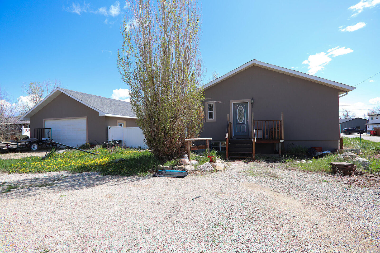 Property Photo:  471 &Amp 483 S Tisdale Avenue  WY 82834 