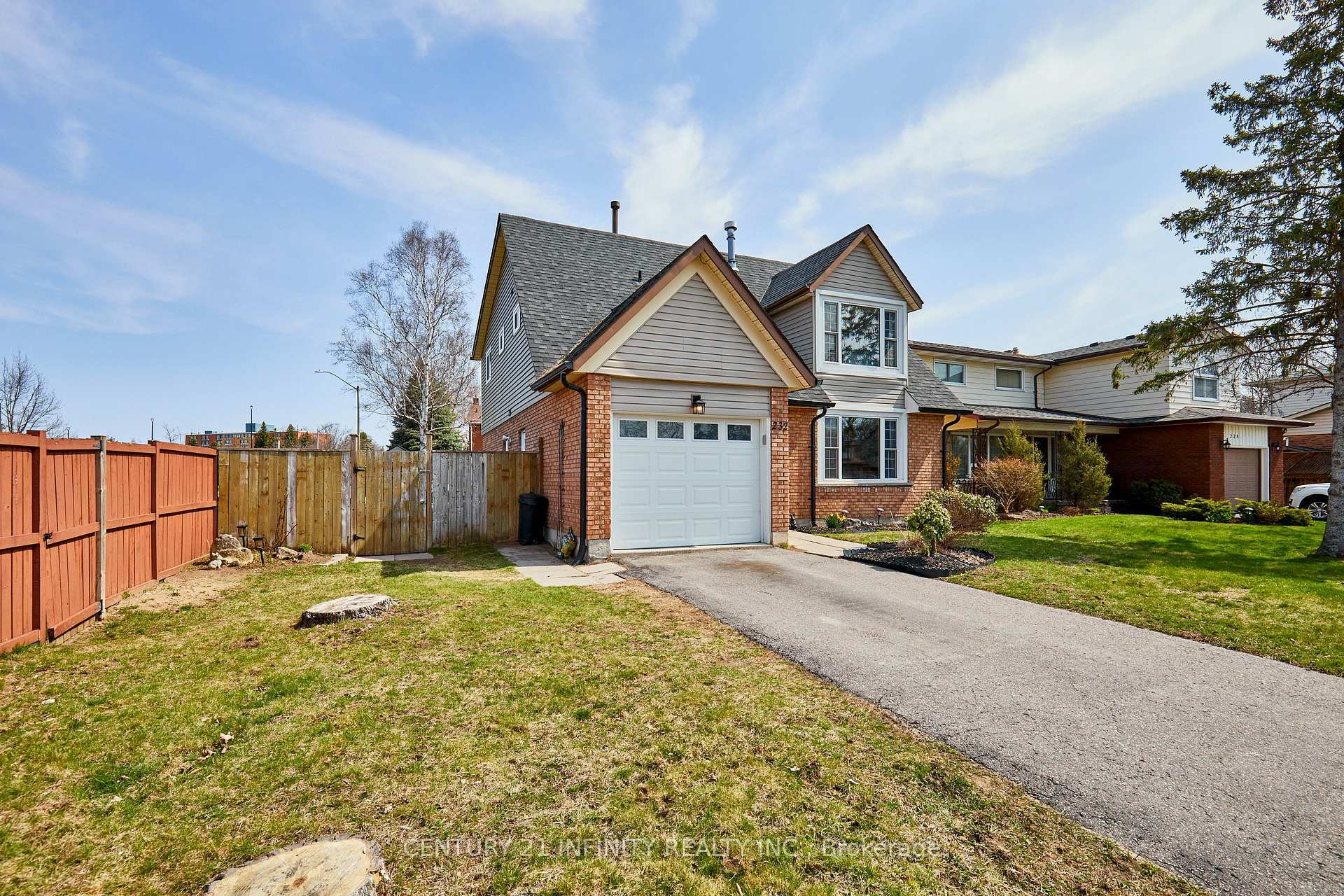Photo de la propriété: 232 Iris Court ON L1G 7M1