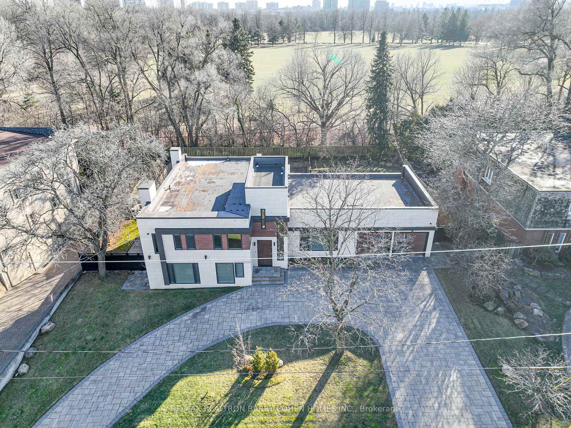 Property Photo: 41 Suncrest Drive ON M3C 2L1