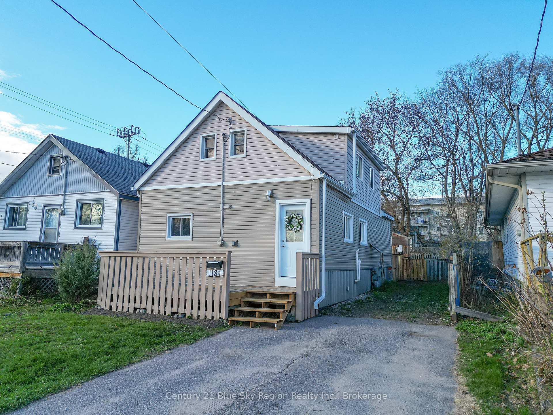 Property Photo: 1184 McIntyre Street W ON P1B 3A8