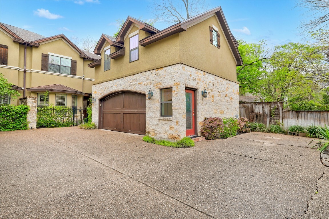 Property Photo: 5608 Jim Hogg Unit B Avenue B TX 78756