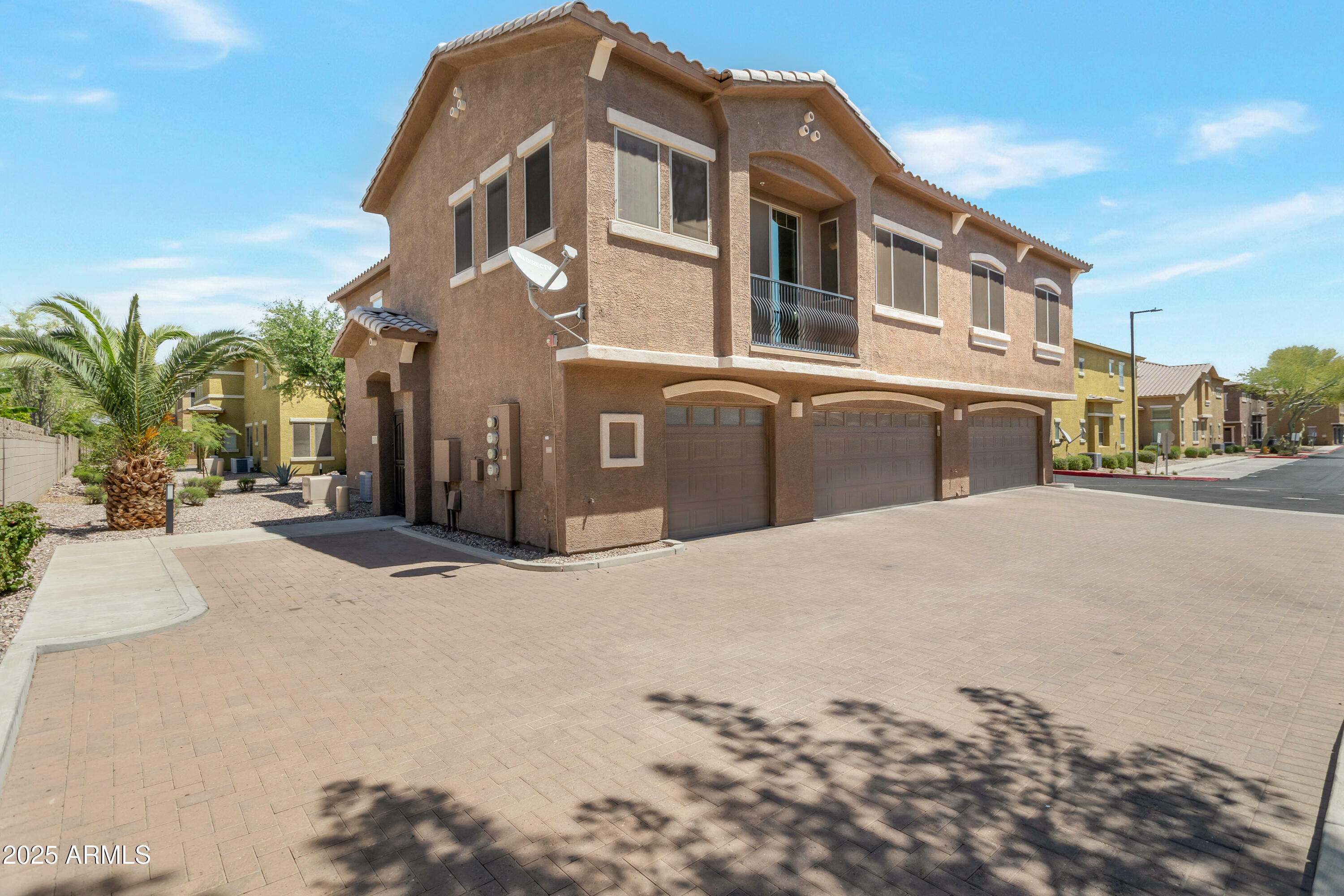 Property Photo: 15240 N 142nd Avenue 2171 AZ 85379