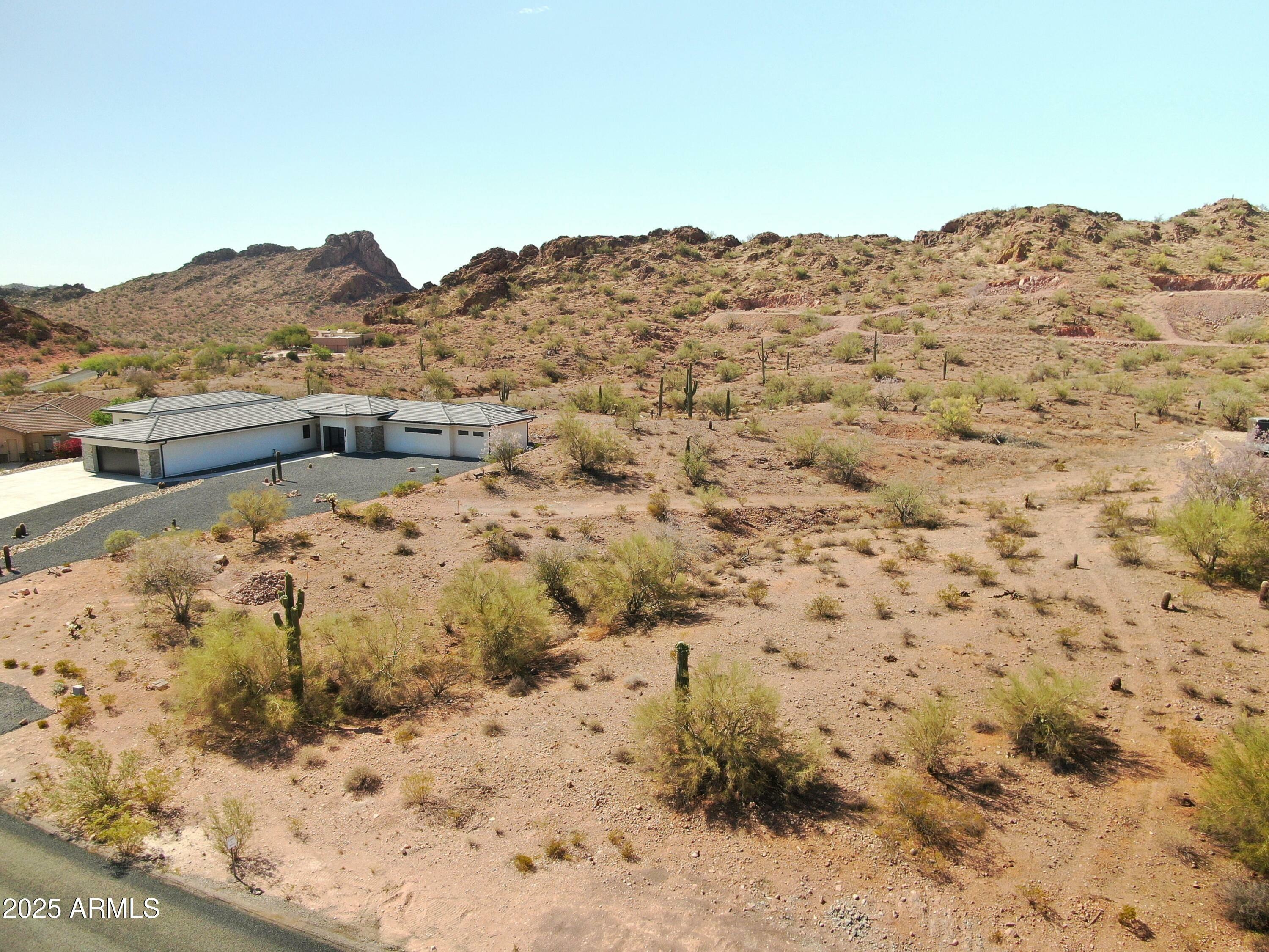 Property Photo: 1505 W Butte Creek Boulevard - AZ 85144