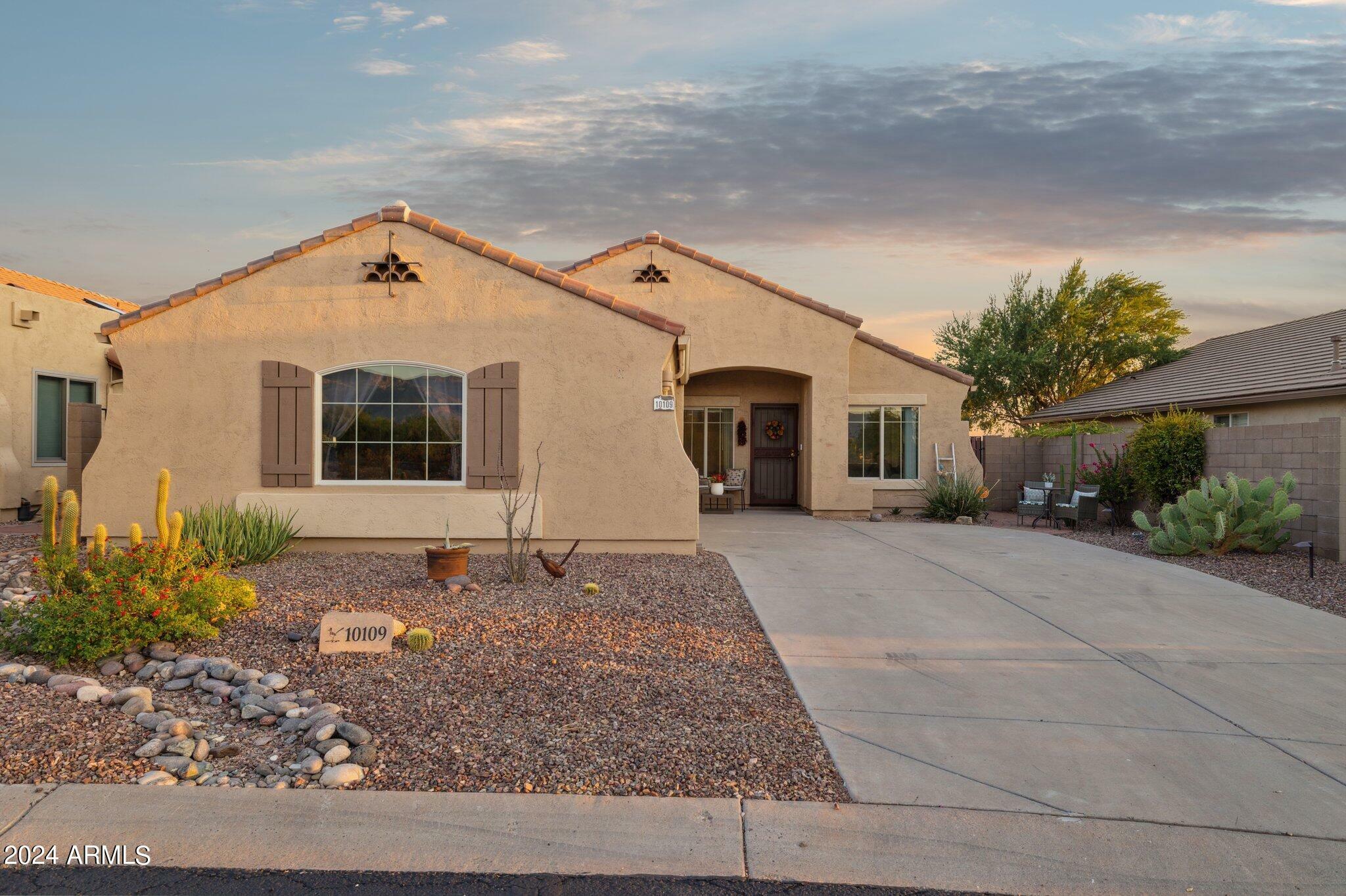 Property Photo: 10109 E Trailhead Court AZ 85118