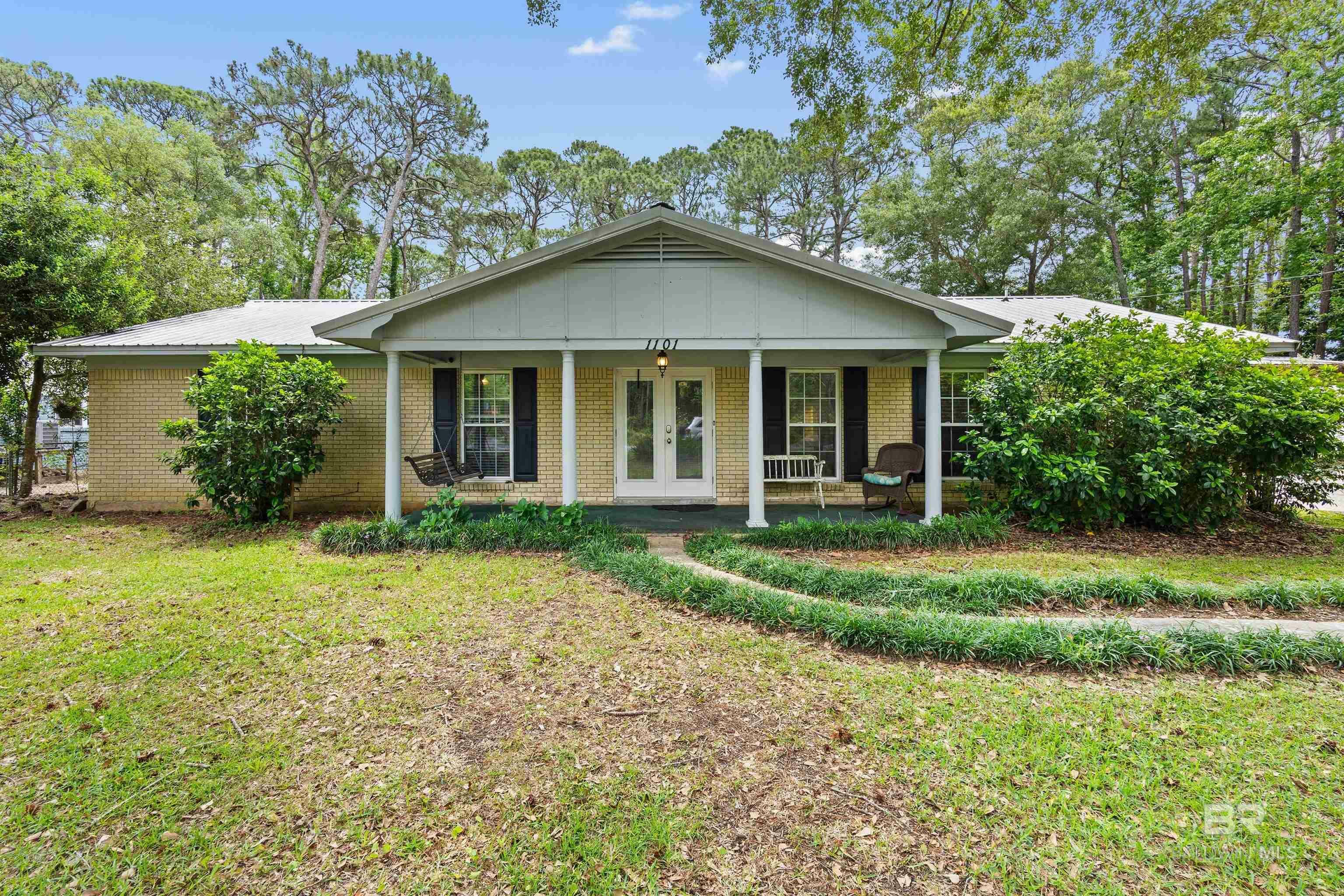 Property Photo: 1101 Alabama Avenue AL 36528