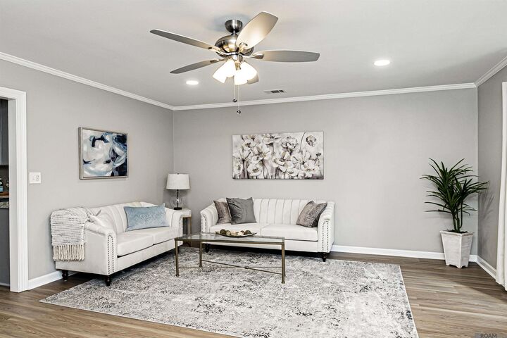 Property Photo: 10224 Avenue B LA 70807