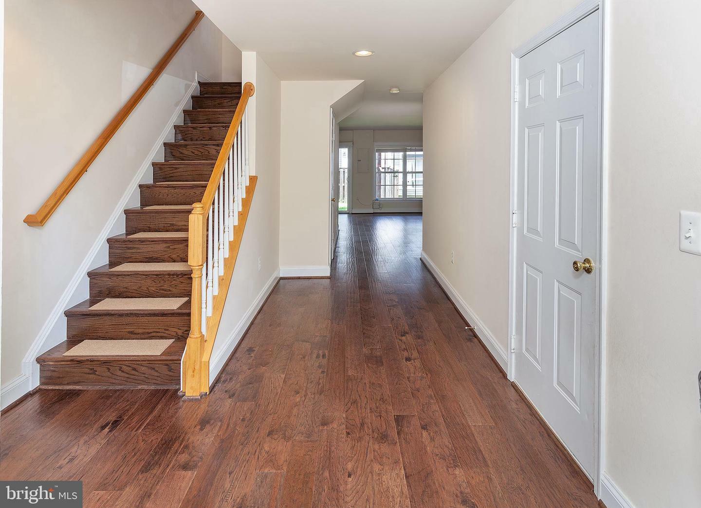 Property Photo: 3041 Frankfurt Court VA 22191