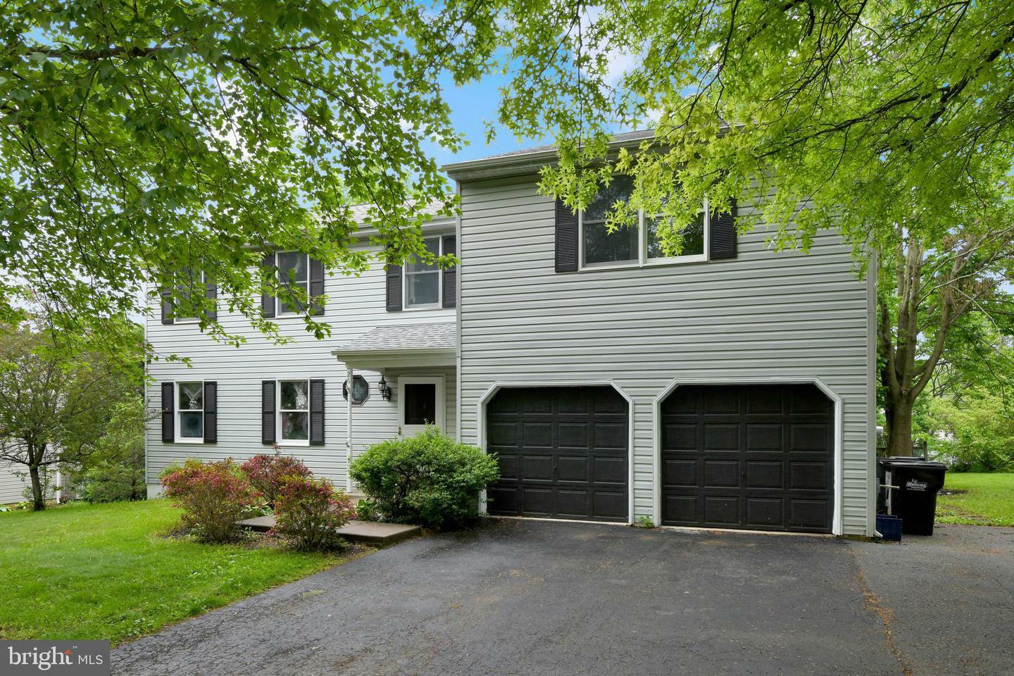 Property Photo: 26 Fox Glove Lane PA 19606