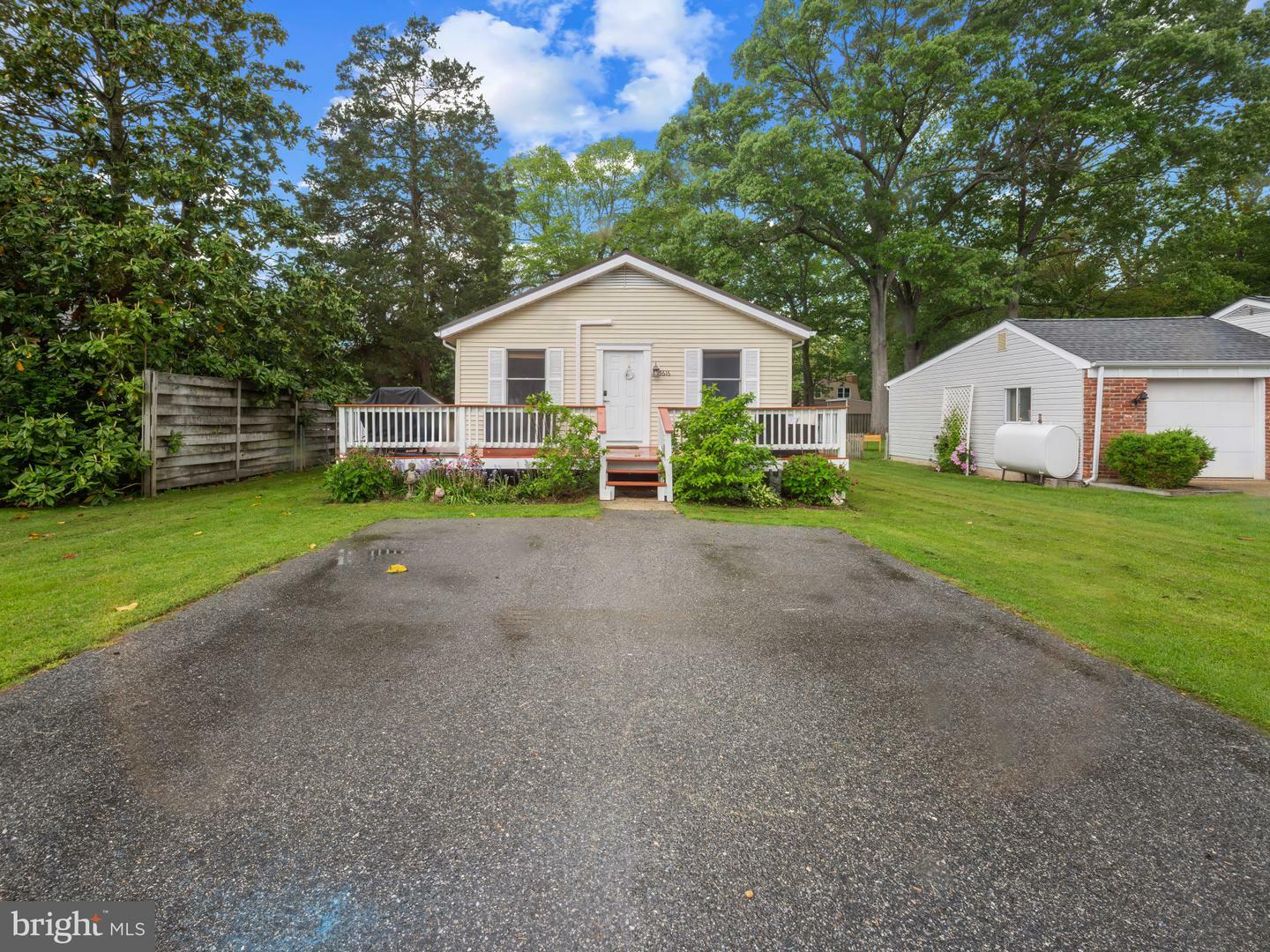 Property Photo: 5616 Carroll Street MD 20733