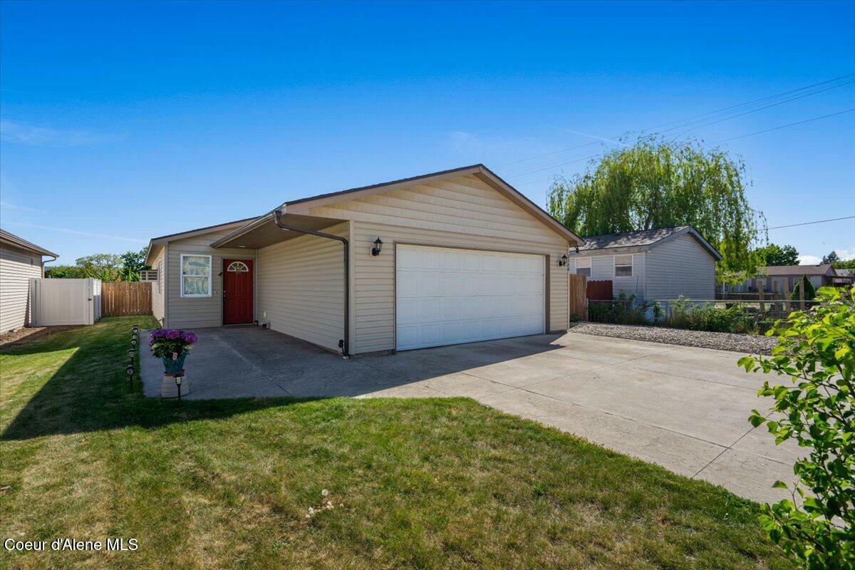 Property Photo: 5108 E Frederick Avenue WA 99217