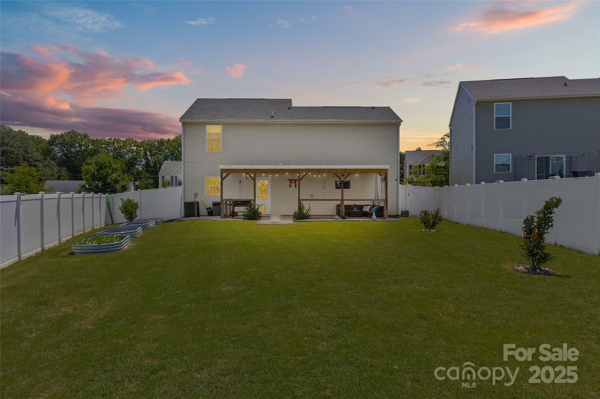 5325 Merwyn Avenue  Charlotte NC 28215 photo