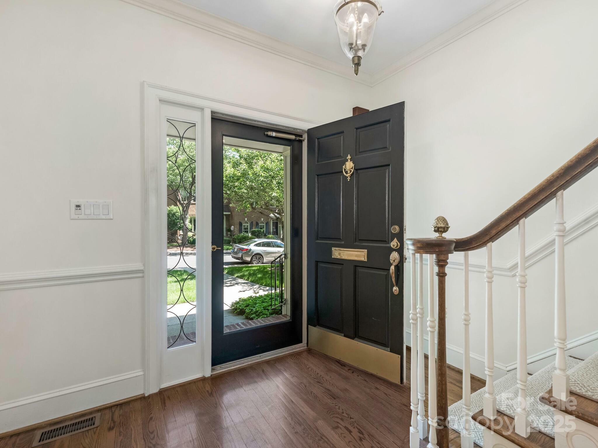 Property Photo: 232 Perrin Place NC 28207