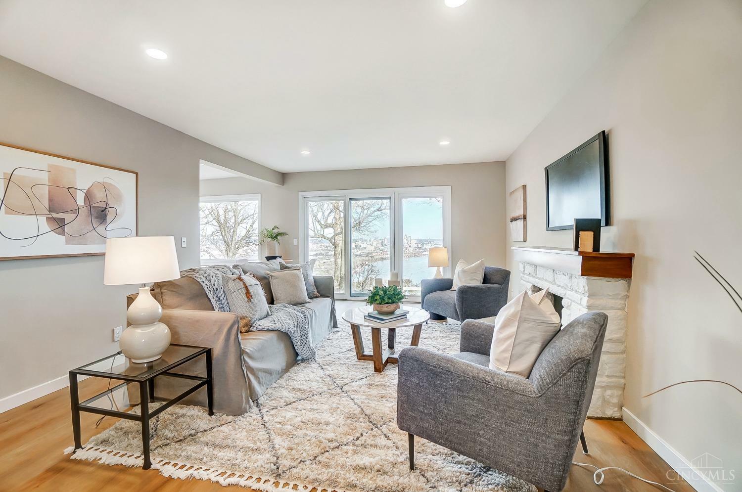 Property Photo: 420 Grand Avenue OH 45205