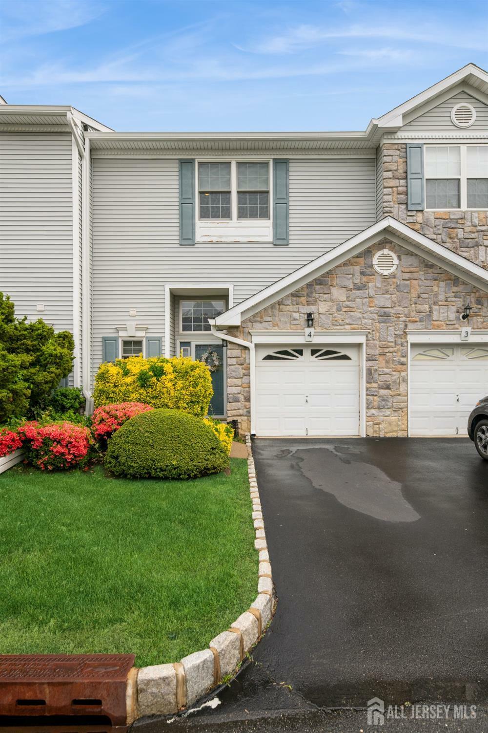 4 Linda Court  South Amboy NJ 08879 photo