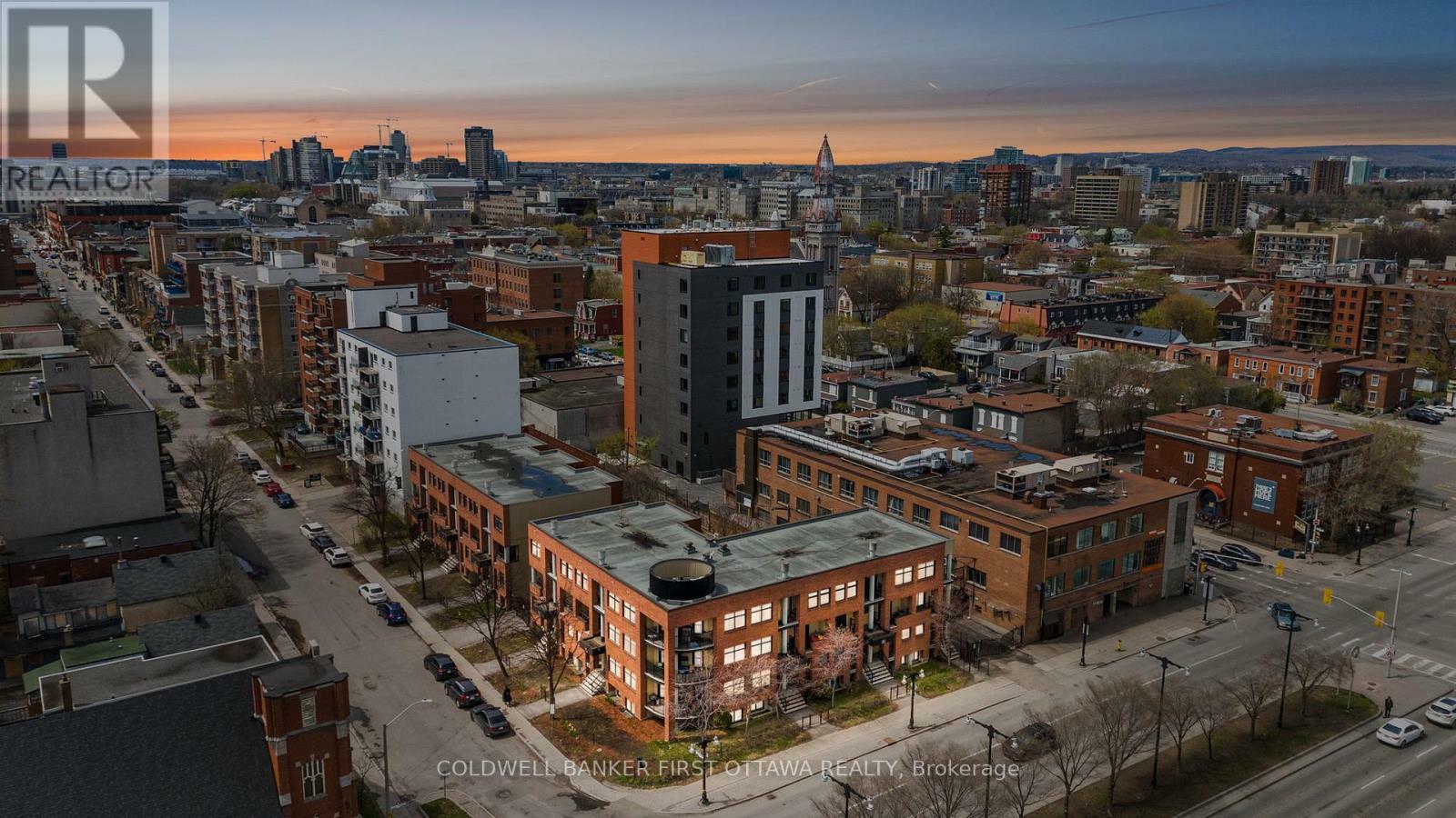 Photo de la propriété: 270 King Edward Avenue ON K1N 7M1