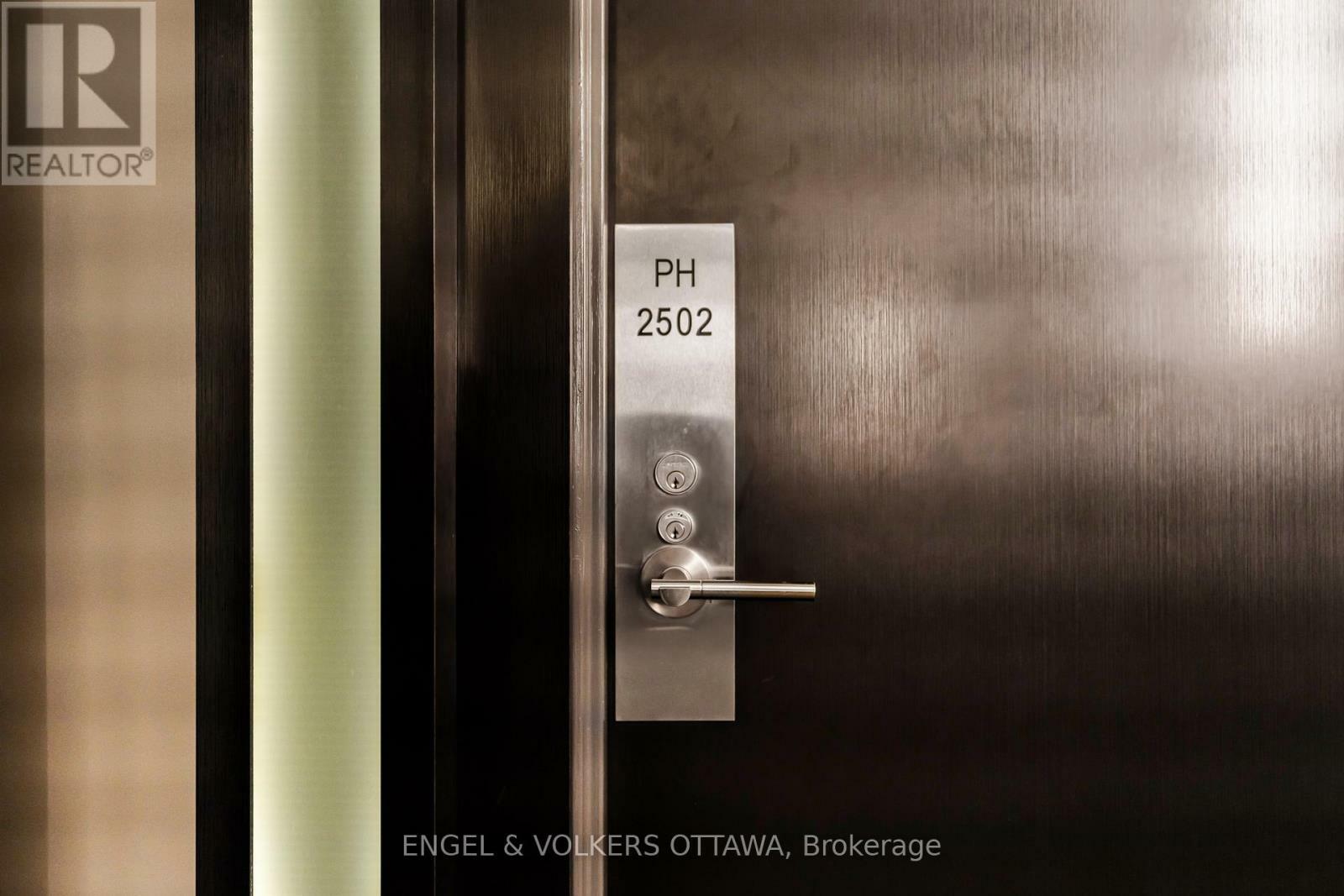 Property Photo: 485 Richmond Road 2502 ON K2A 3W9