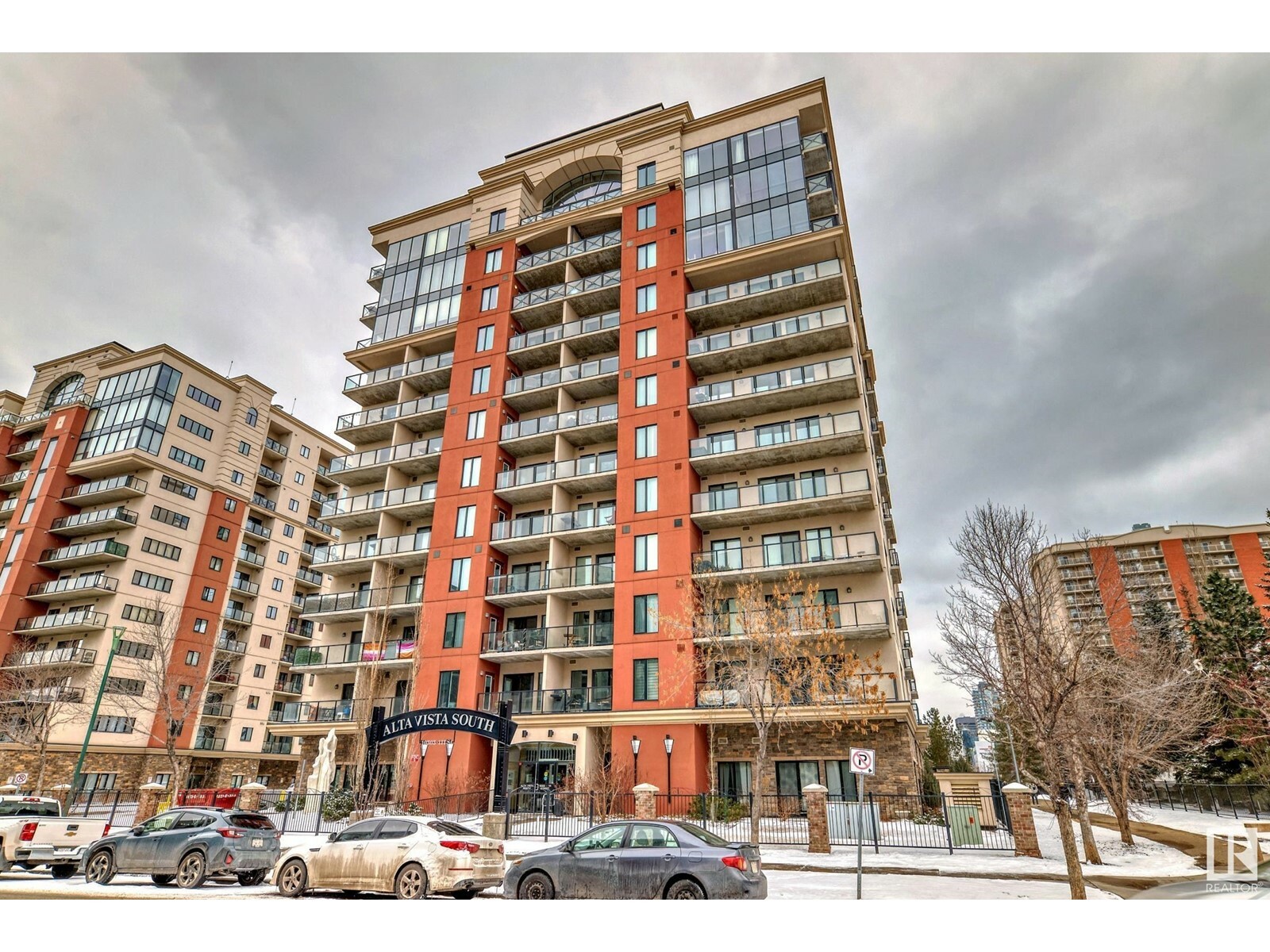 Property Photo: #503 10303 111 St NW AB T5K 0C6