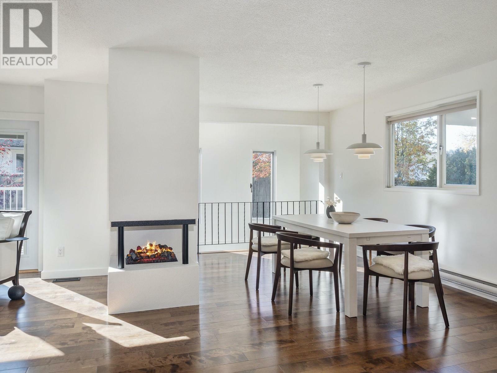 Property Photo: 617 Radcliffe Drive BC V2M 3N8