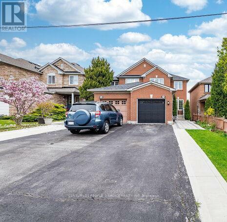 Property Photo: 3185 Pearwood Place ON L5B 4H1