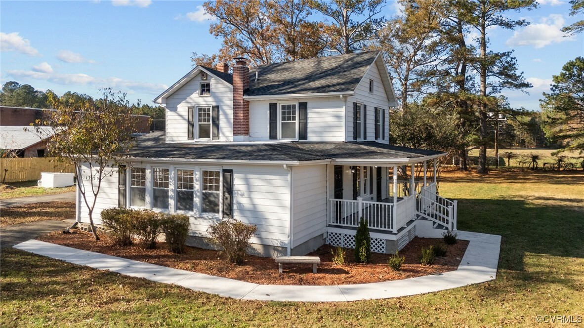 Property Photo: 13130 The Glebe Lane VA 23030