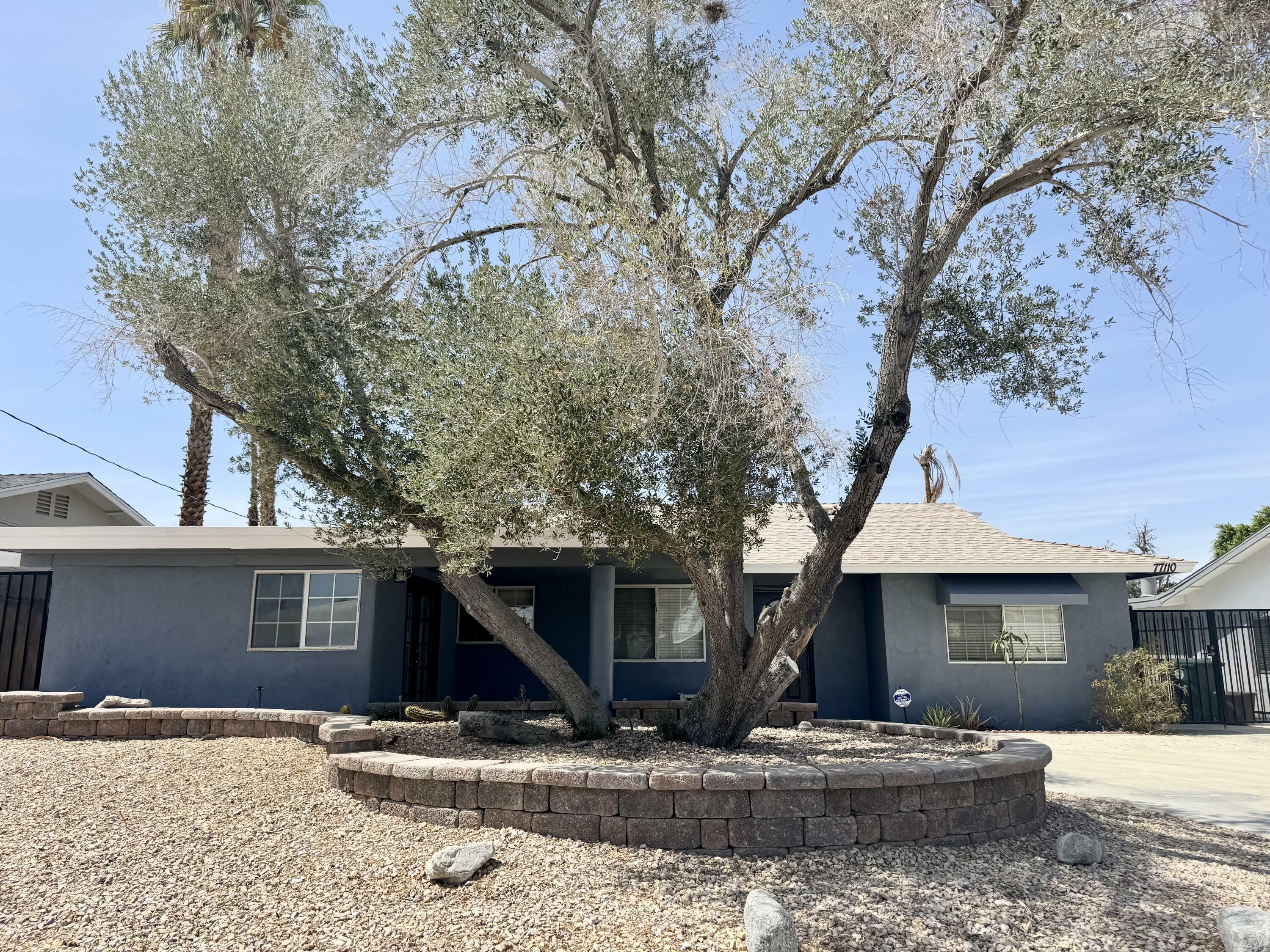 Property Photo: 77110 Indiana Avenue CA 92211