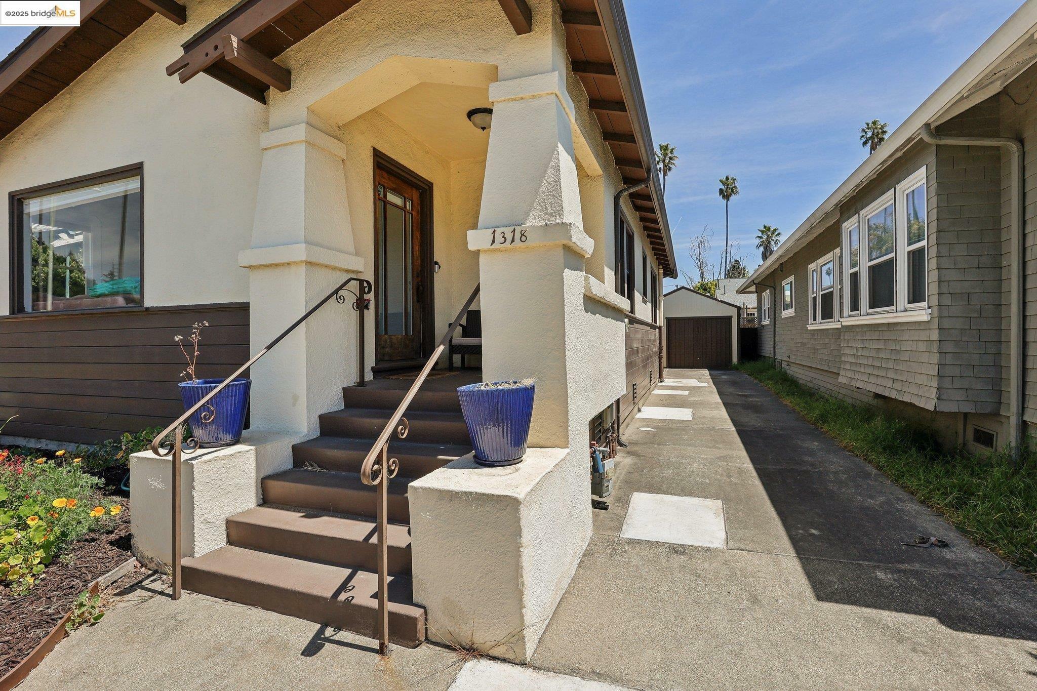 1318 8th St  Alameda CA 94501 photo