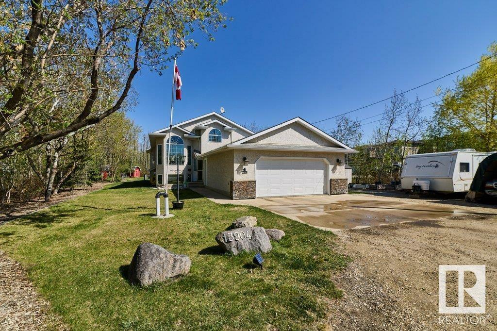 13904 162 Avenue NW  Edmonton AB T6V 1J4 photo