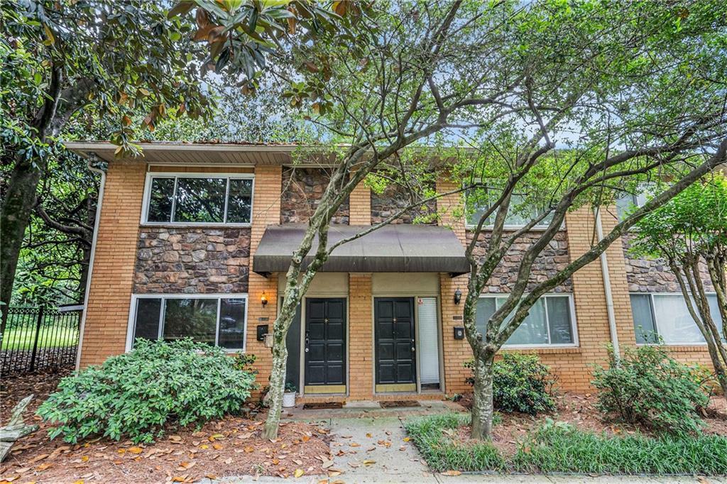 Property Photo: 100 Biscayne Drive NW A1 GA 30309