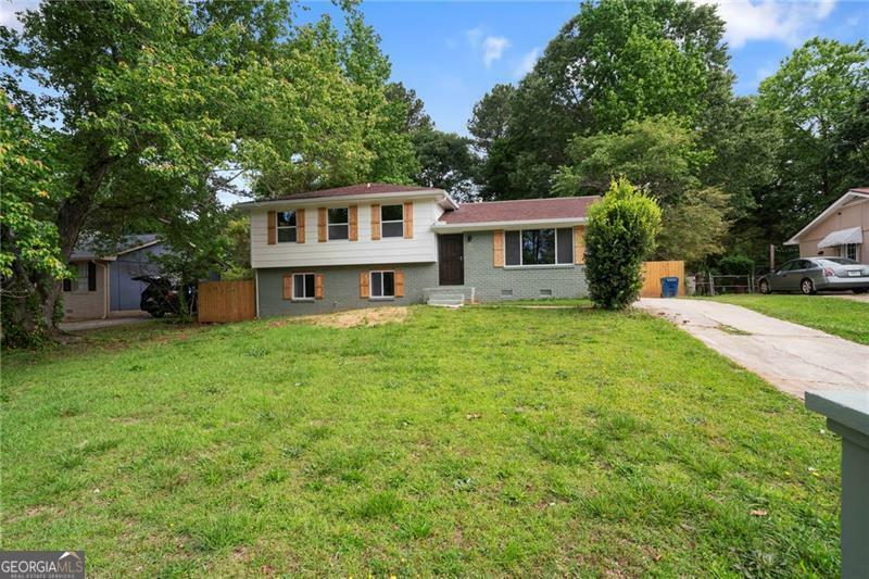 Property Photo: 8432 Magnolia Drive GA 30238