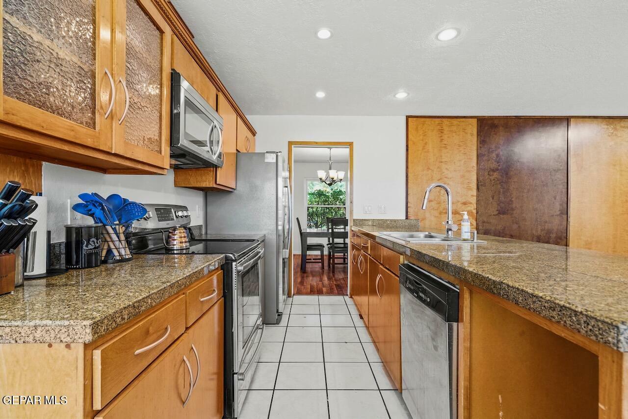 Property Photo: 6720 Paseo Redondo Avenue TX 79912