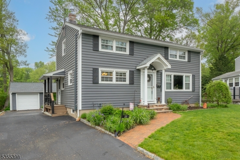38 Hickson Dr  New Providence Boro NJ 07974 photo