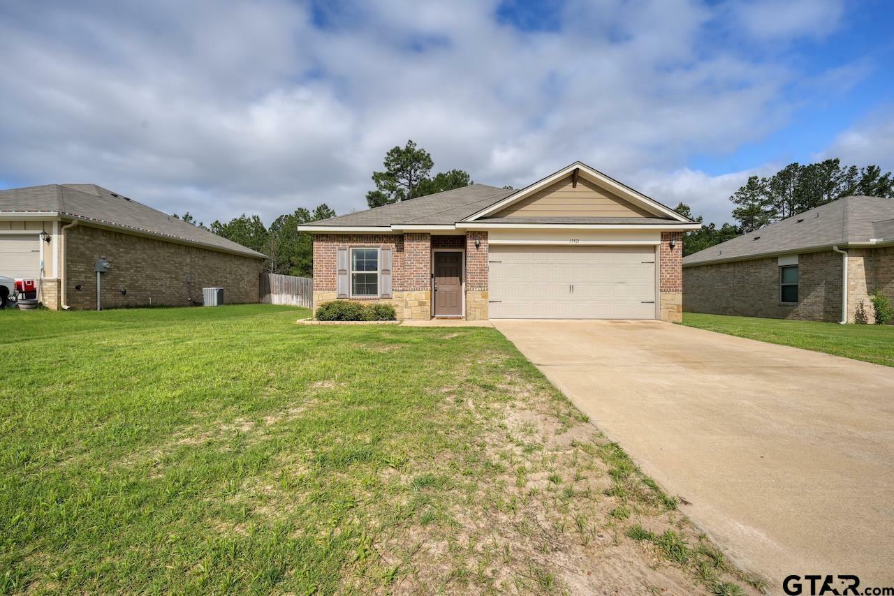 Property Photo: 17421 Stacy Street TX 75771