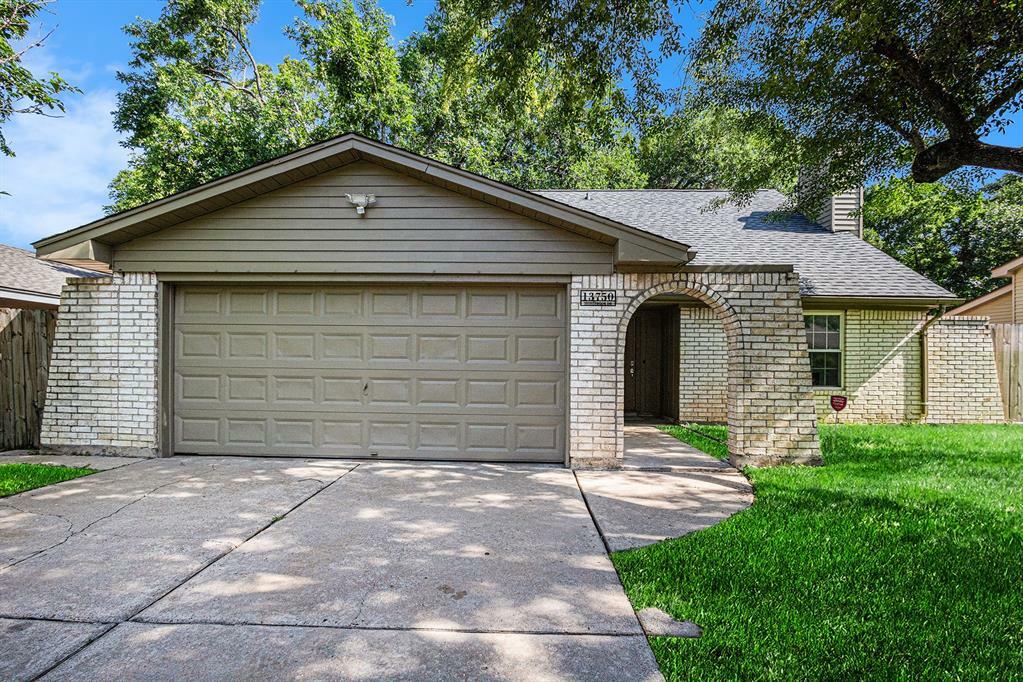 Property Photo: 13750 Shirebrook Drive TX 77498