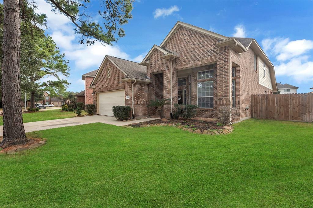 Property Photo: 6604 Trenton Lake Lane TX 77041