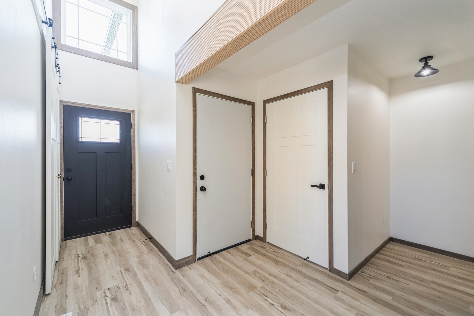 Property Photo: 4274 Grover Woods Lane IA 50317