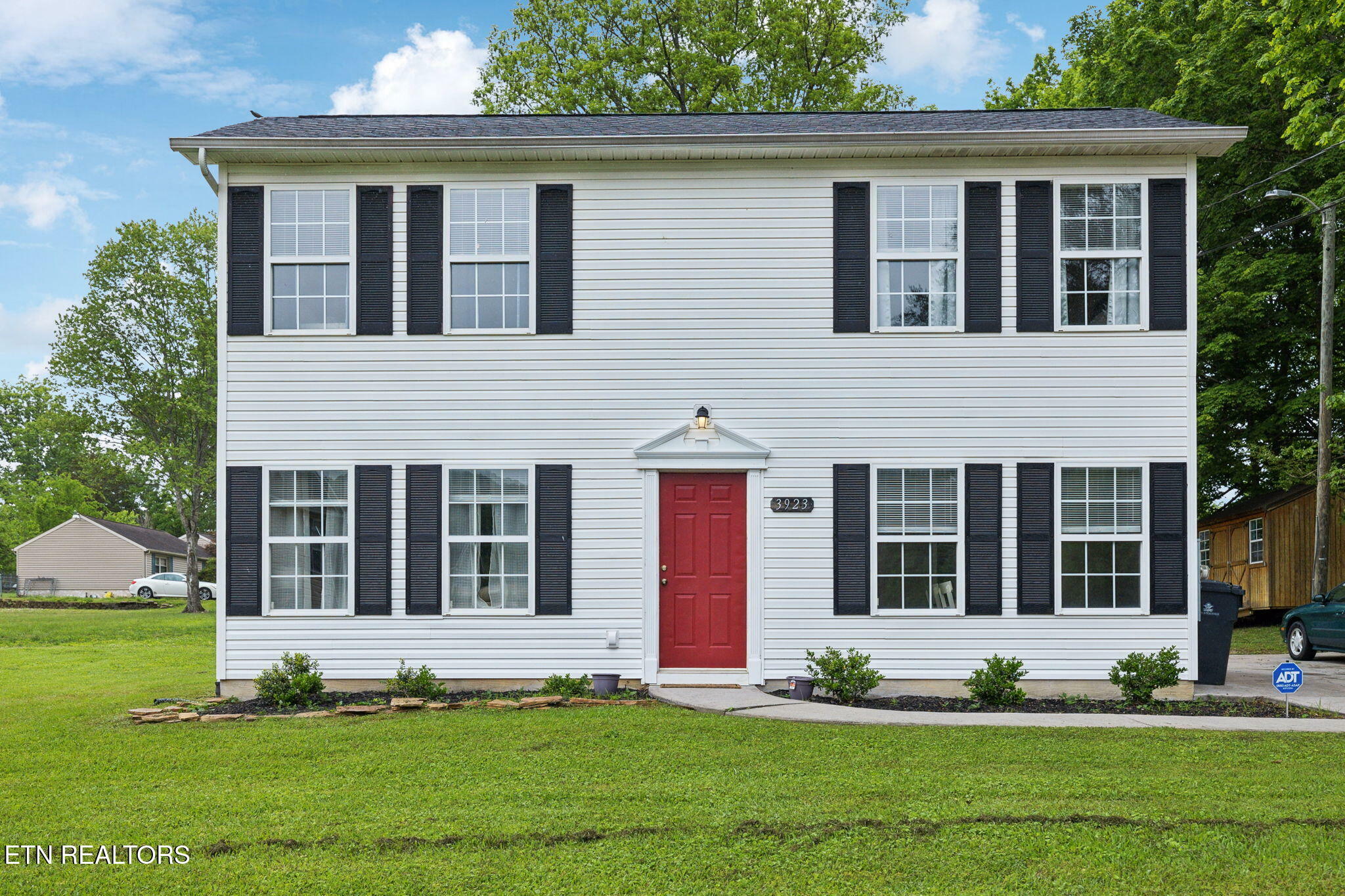 Property Photo: 3923 Oakland Drive TN 37918